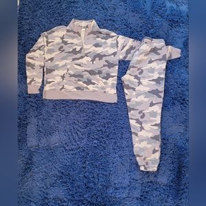 Two-piece Old Navy Camo Jogger